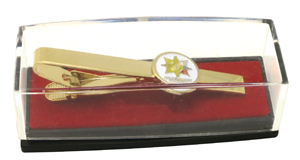 Зажим для галстука в футляре Зажим для галстука в упаковке