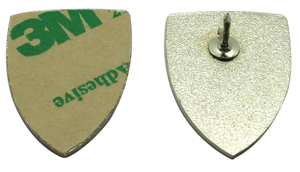 Шильды и значки, изготовленные по единому штампу Шильды и значки, изготовленные по единому штампу