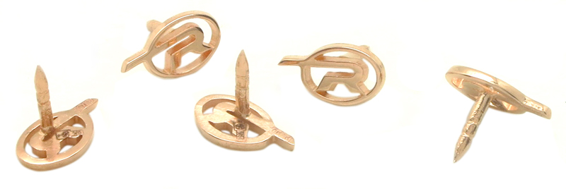 Изготовление ювелирных изделий - значков из розового золота 585 пробы